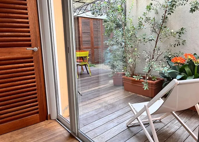 Un Patio A *